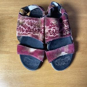 Rovers Sandals